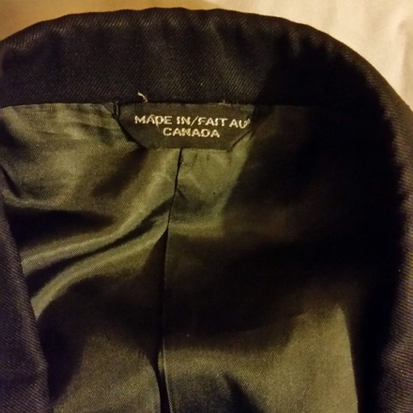made in Canada, virgin wool, black sport coat - Picture 2 of 4
